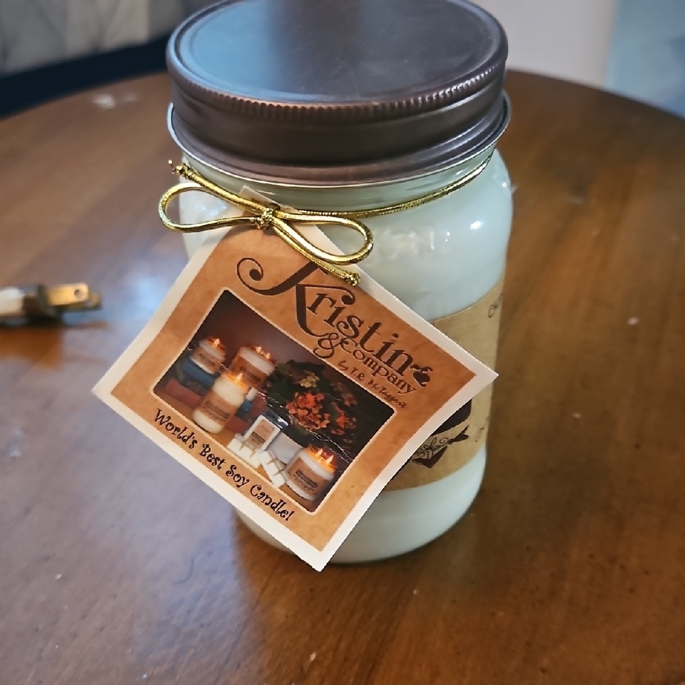 Kristin & Company Soy Candle with Gold Bow